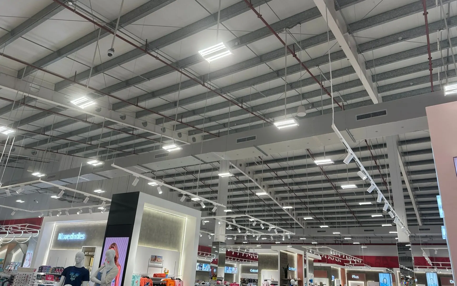 Pre-Insulated Duct System Applied in Supermarket Project